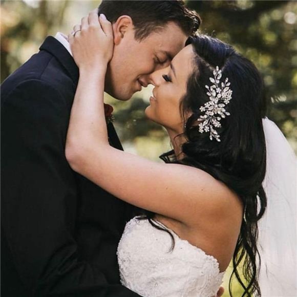 Flower Crystal Wedding Hair Comb - Elegant Pearl Bridal Accessories - Picture 2 of 6